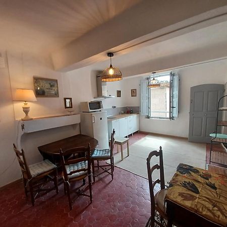 Apartamento L'Horloge Aups Exterior foto
